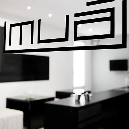 Mua Boutique Bologna-2
